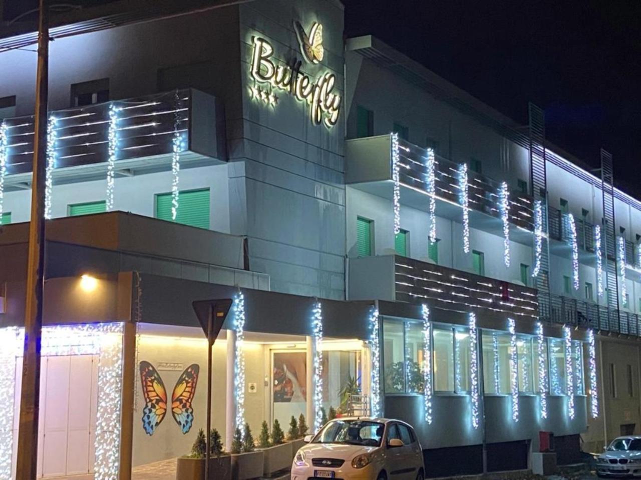 Hotel Butterfly Wellness & Spa Римини Экстерьер фото