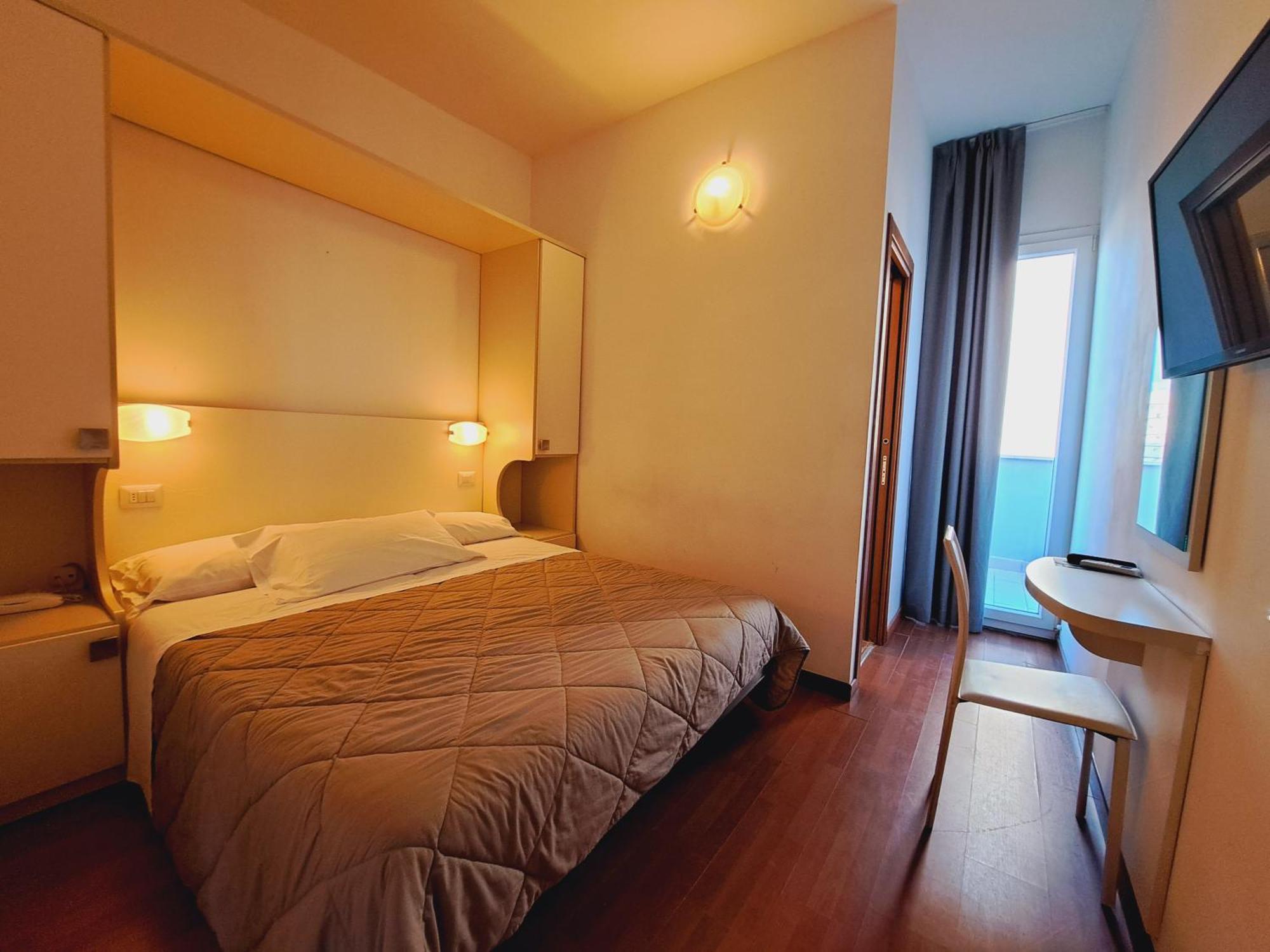 Hotel Butterfly Wellness & Spa Римини Экстерьер фото
