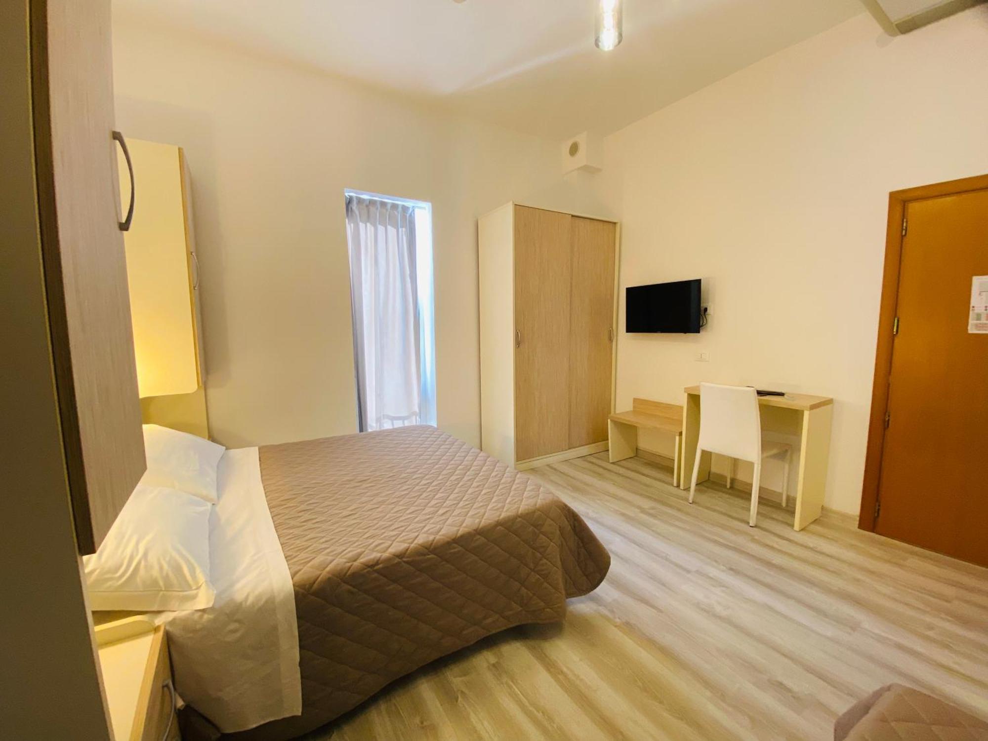 Hotel Butterfly Wellness & Spa Римини Экстерьер фото