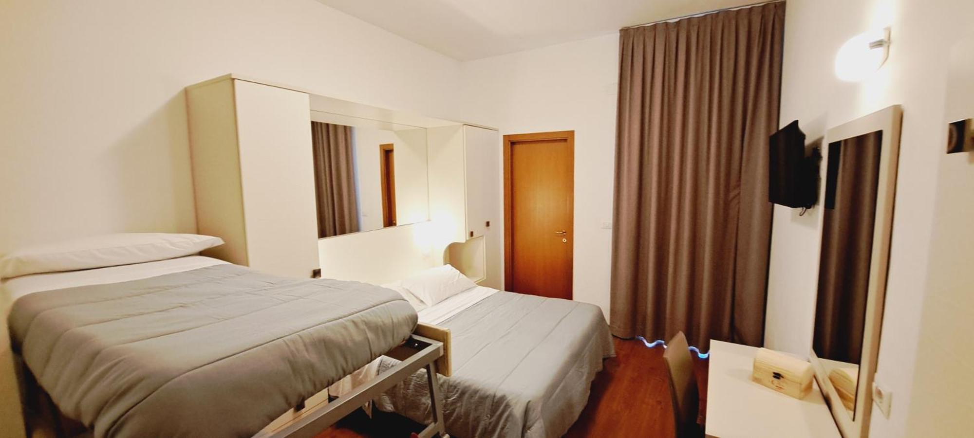 Hotel Butterfly Wellness & Spa Римини Экстерьер фото