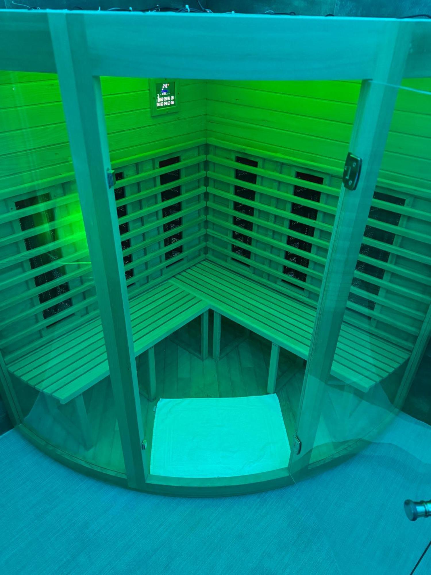 Hotel Butterfly Wellness & Spa Римини Экстерьер фото