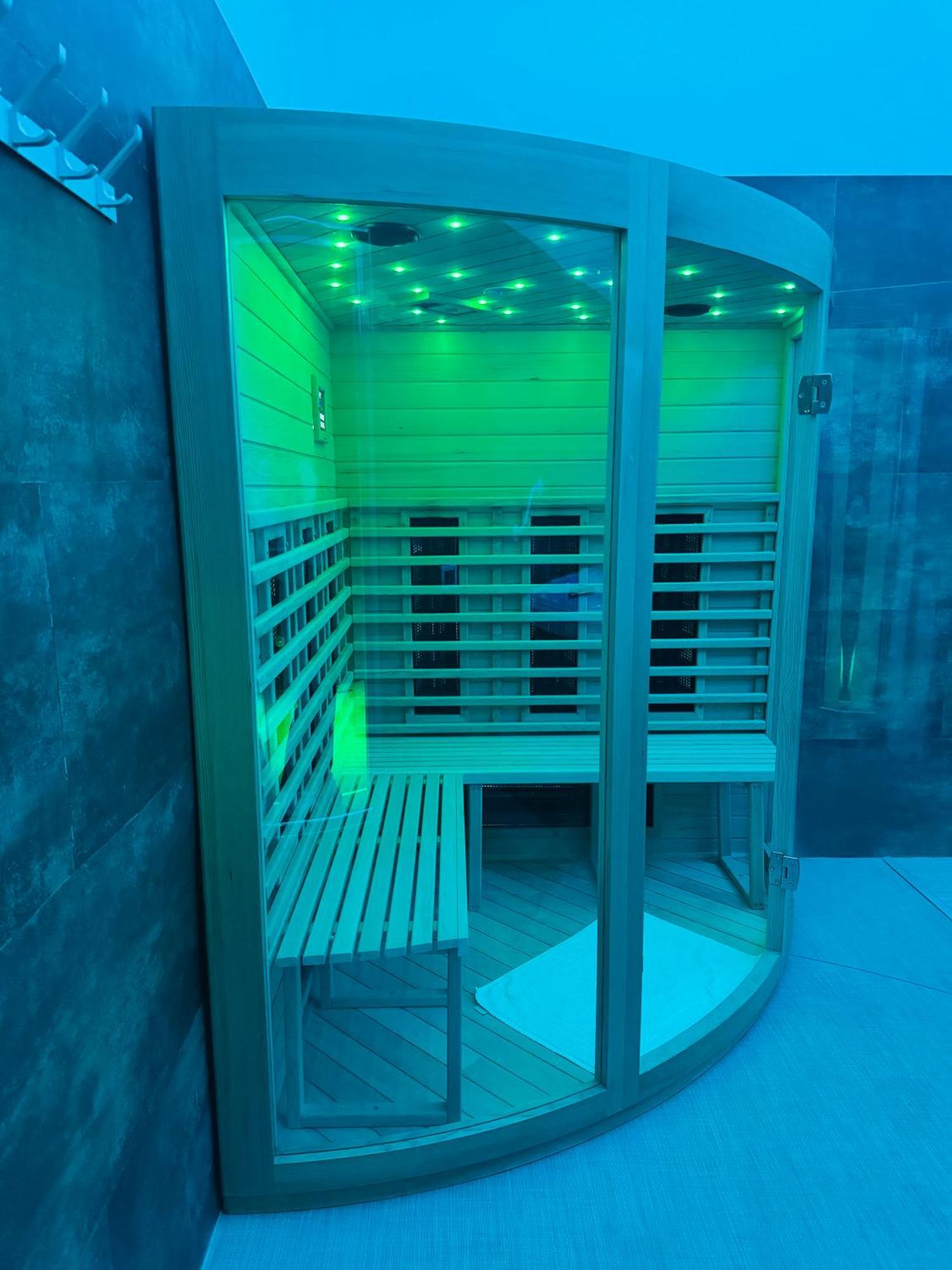 Hotel Butterfly Wellness & Spa Римини Экстерьер фото